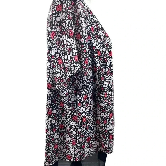 Michael Kors red, white and black top with small flower print size 0X - Picture 6 of 11